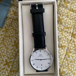 Daniel Wellington leather watch
